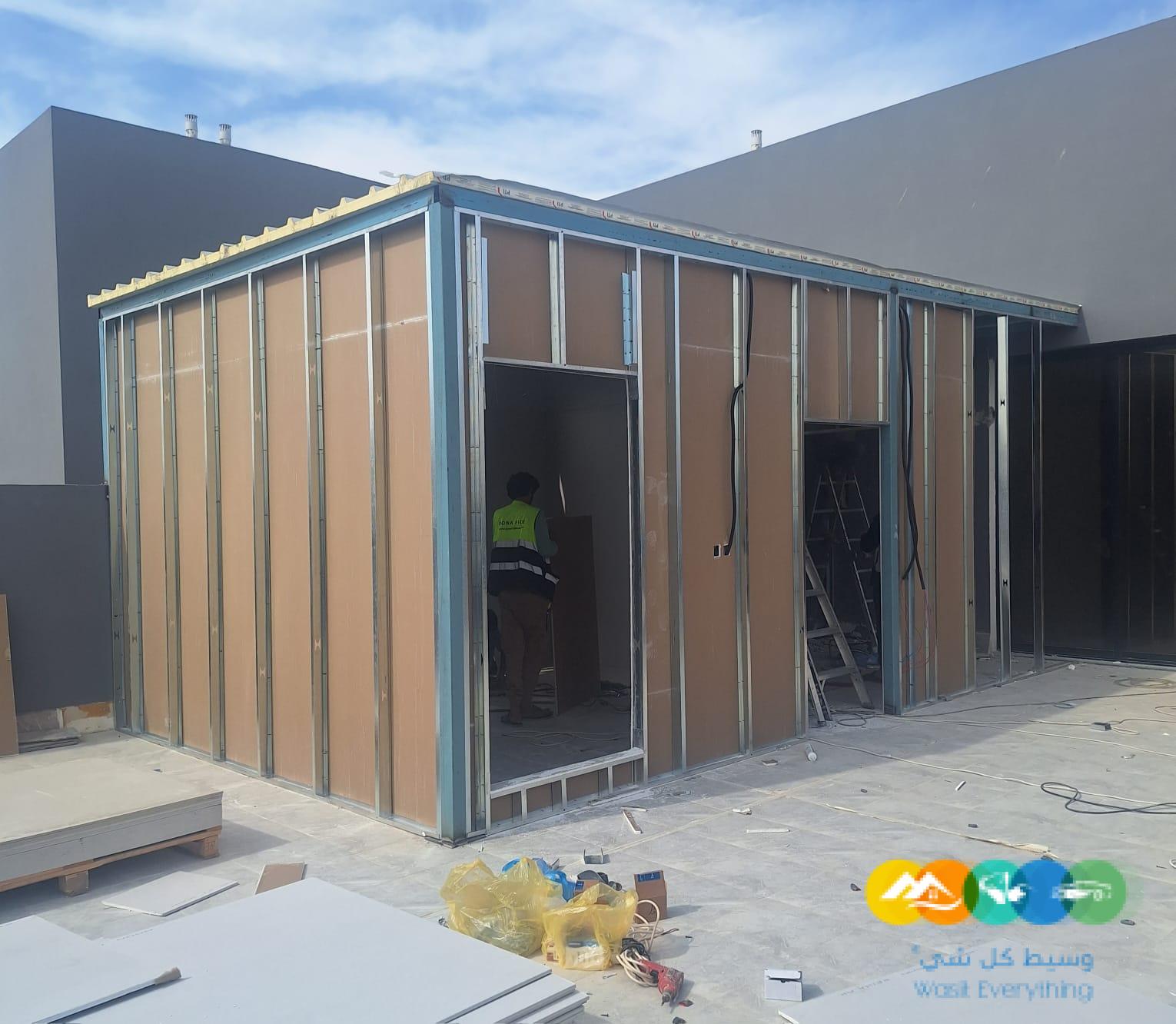 بناء ملاحق خارجية