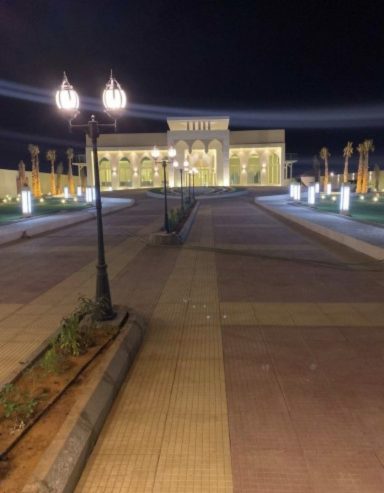 بناء ملحق خارجي زجاج في الرياض