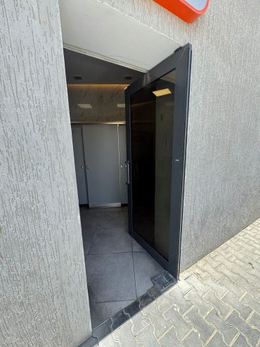 بناء محطات وقود