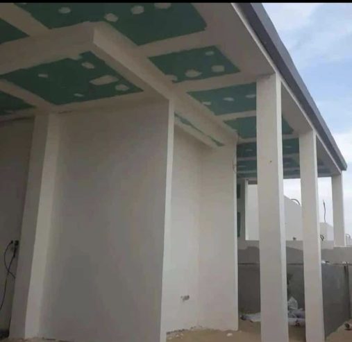 بناء ملحق خارجي زجاج في الرياض