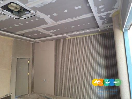 بناء ملحق خارجي زجاج في الرياض