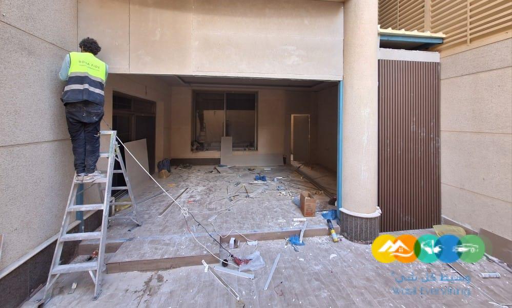 بناء ملحق خارجي زجاج في الرياض