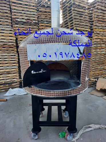 أفران نابولي هي أفران بيتزا تقليدية مستوحاة من مدينة نا