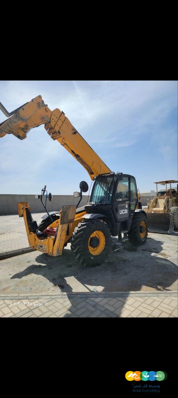 جي سي بي تليهندرات JCB للايجار الرياض