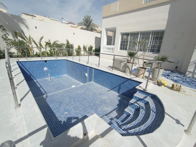 تركيب مسابح سكيمر وأوفر فلو وإنفينيتي بالرياض – كروزا