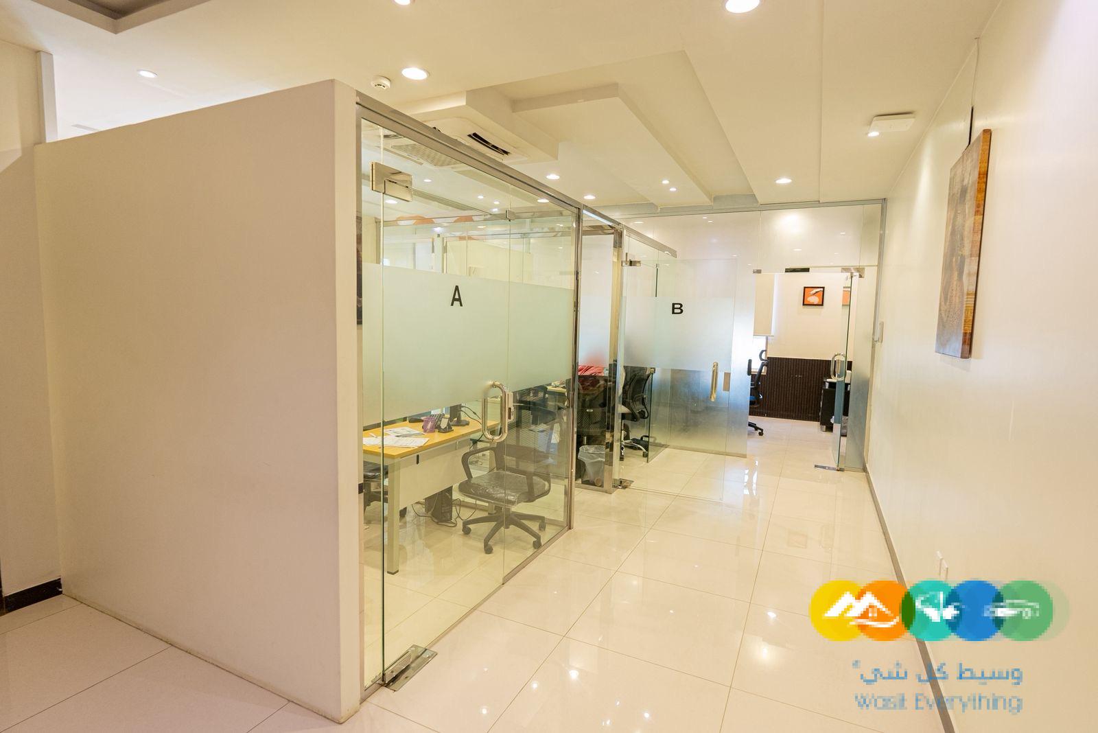 مكاتب مؤثثة للإيجار العارض