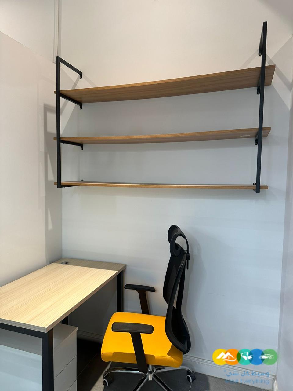 مكتبك الجاهز للنجاح ومرافق تدعم أعمالك!