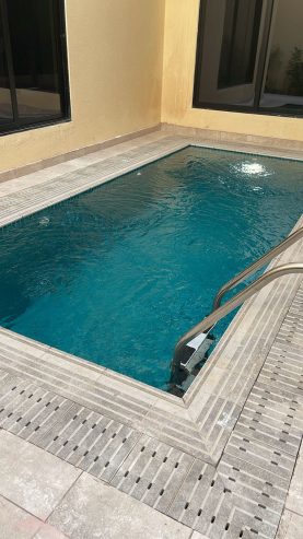 تركيب مسابح سكيمر وأوفر فلو وإنفينيتي بالرياض – كروزا