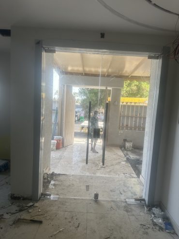 صيانة ابواب زجاج سكريت