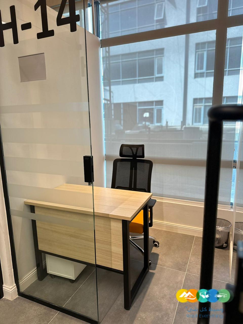 مكاتب مؤثثة للإيجار