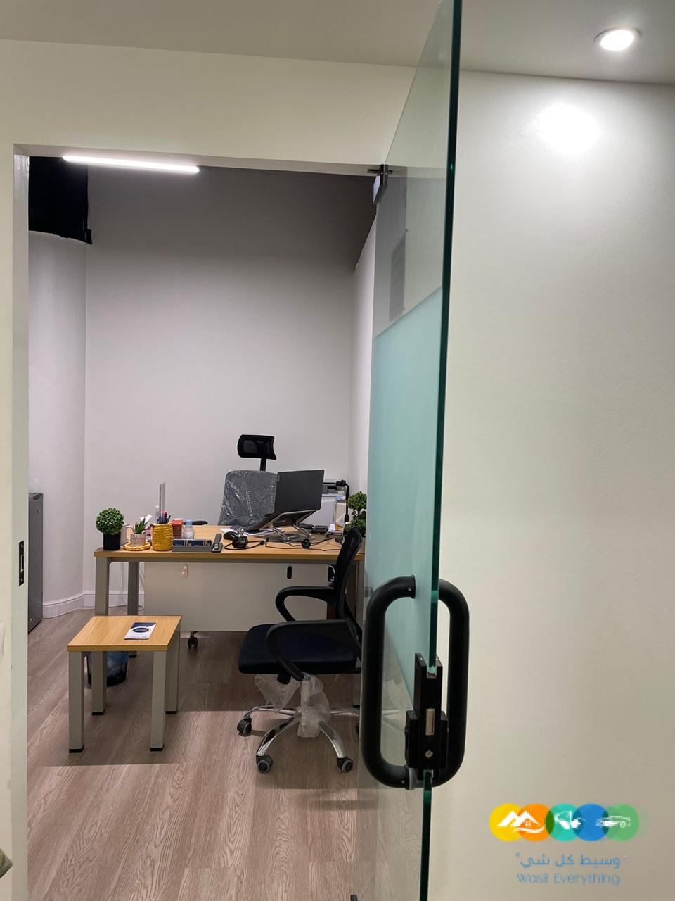 مكاتب مؤثثة للإيجار