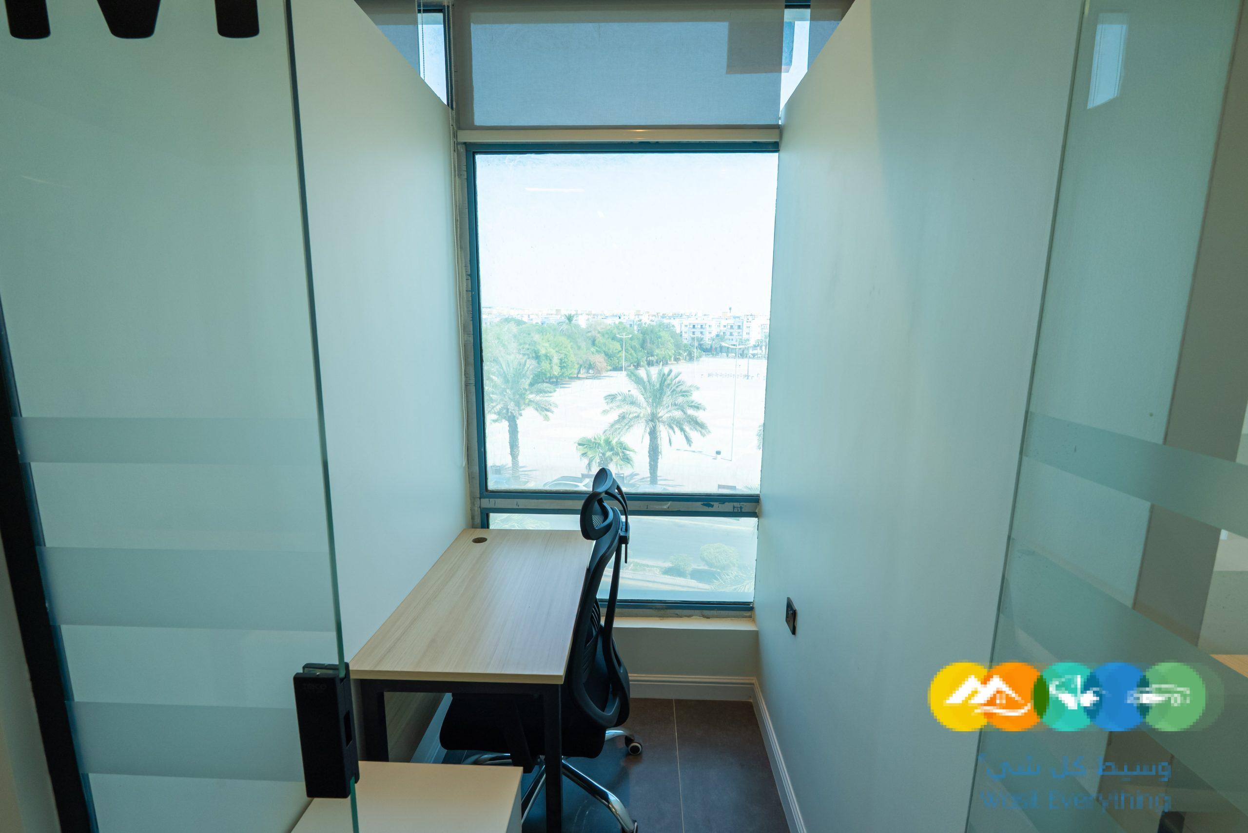 مكاتب مؤثثة للإيجار