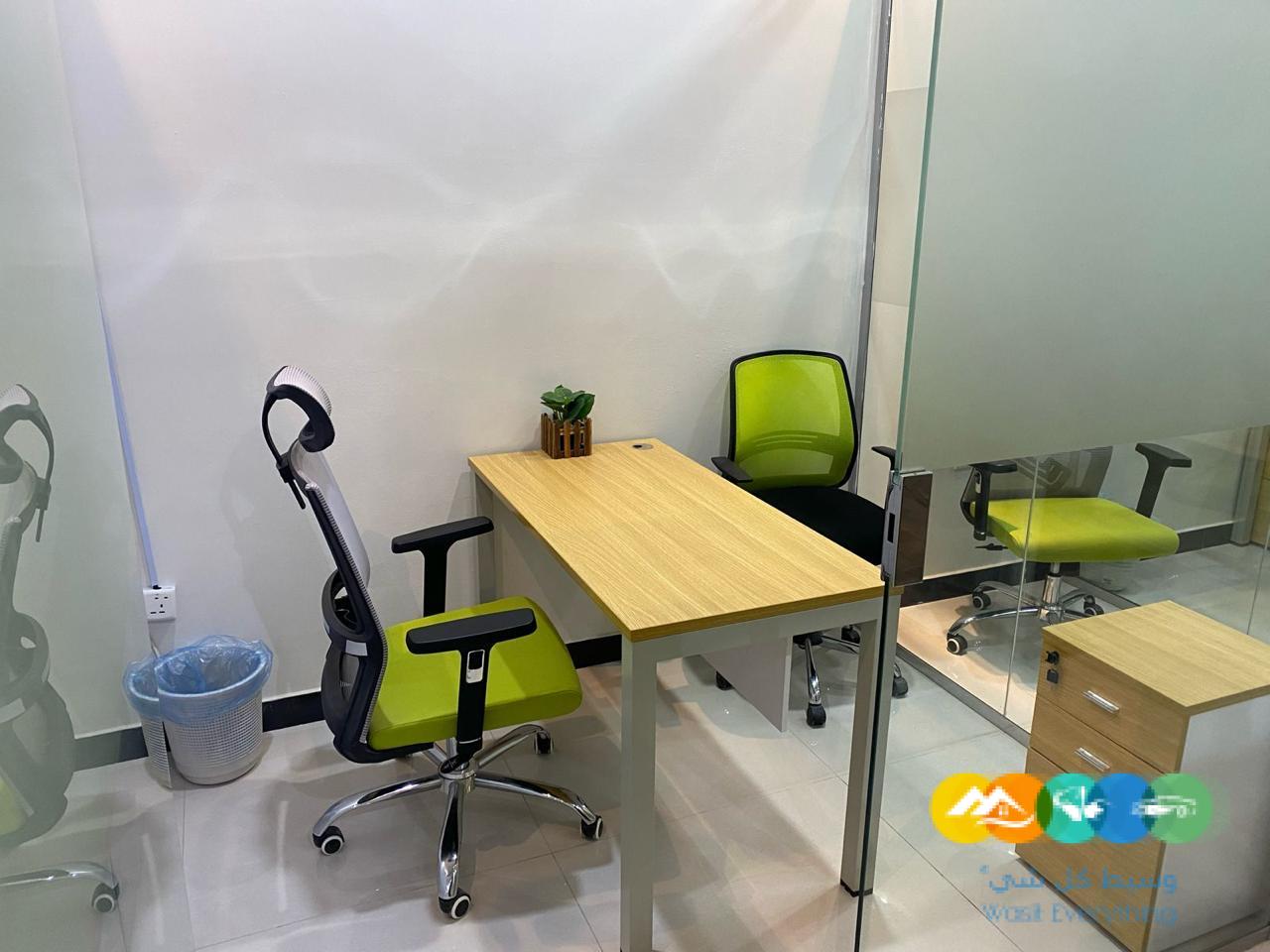 مكاتب مؤثثة للإيجار