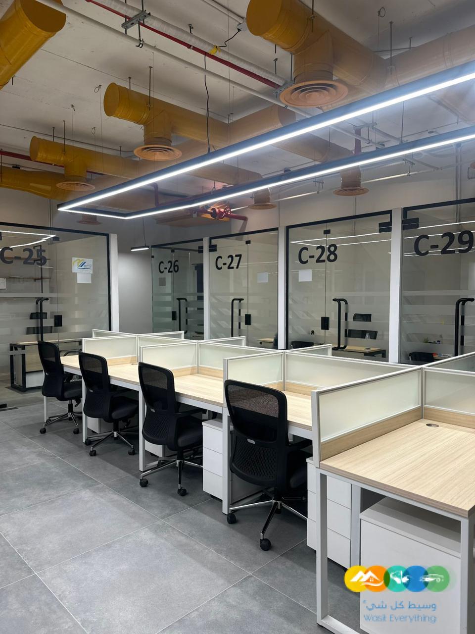 مكاتب مؤثثة للإيجار