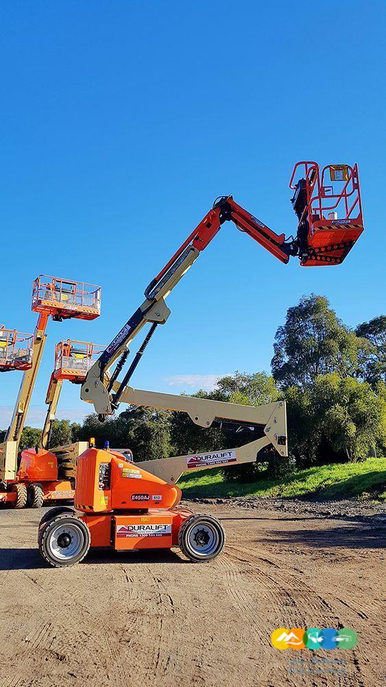 ايجار فوركلفت ايجار رافعات شوكيه ايجار كرينات بجميع الأ