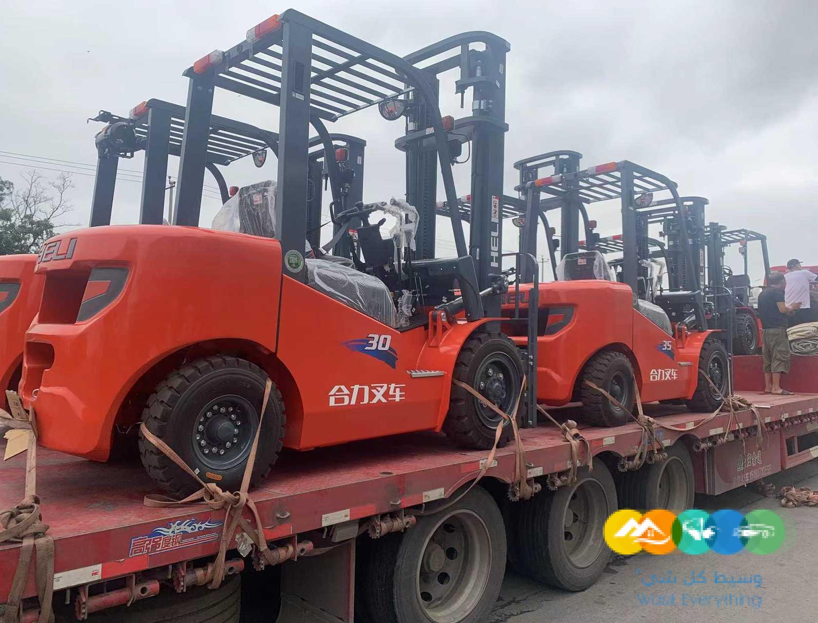 رافعات شوكية للايجار من 1.5طن الى 25طن _ سيزر لفت للايج